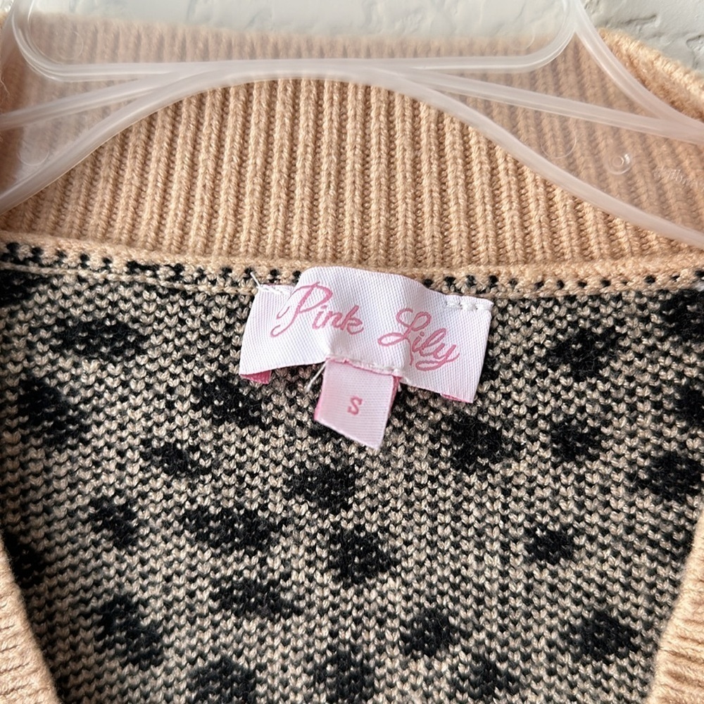 Pink Lily Brown Cheetah Print Cardigan Size S - Picture 2 of 6